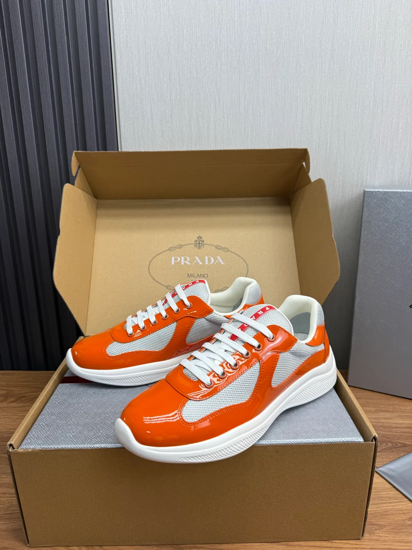 Men's shoes 640💰 [PRADA] Hot selling items🔥Must be recommended every day~~ Official website synchronized, 1:1 high quality shipments✔️ Imported cowhide fabric, rubber material + cowhide lining, original bottom, high-end airplane box packaging🎁 38-45 (38.45 custom-made, non-returnable)